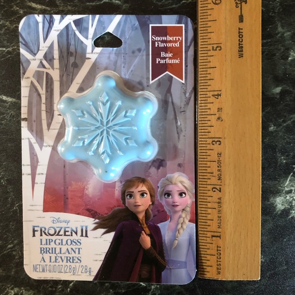Set of 3 Disney Frozen 2: 0.10 oz Snowberry Flavored Lip Gloss - Picture 2 of 11